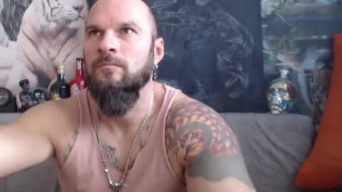 Snapshot of viking_me chatting on 01.12.25 viking online show from 01.12.25