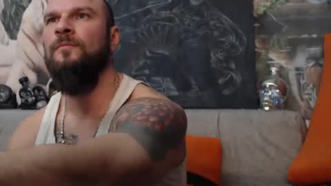 Snapshot of viking_me chatting on 01.12.25 viking online show from 01.12.25