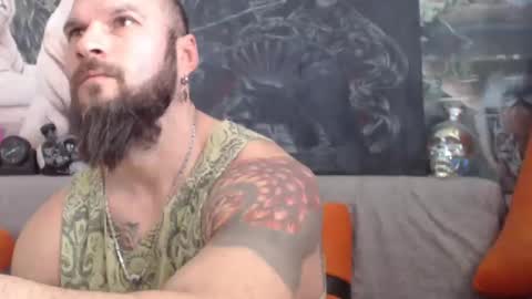 Snapshot of viking_me chatting on 01.17.25 viking online show from 01.17.25