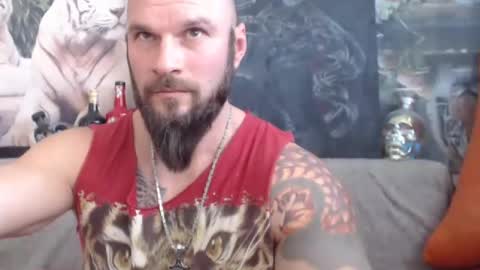 Snapshot of viking_me chatting on 01.23.25 viking online show from 01.23.25