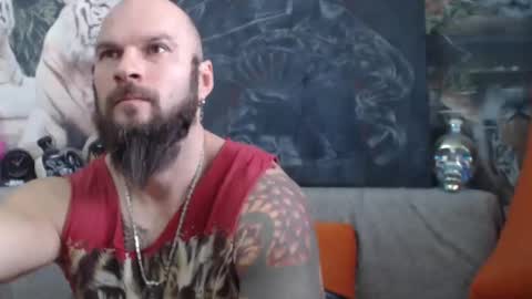 Snapshot of viking_me chatting on 01.27.25 viking online show from 01.27.25