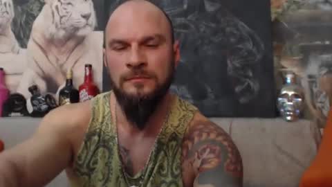 Snapshot of viking_me chatting on 01.29.25 viking online show from 01.29.25