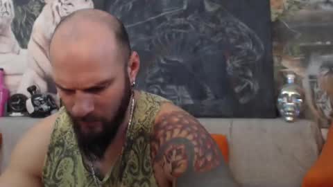 Snapshot of viking_me chatting on 02.03.25 viking online show from 02.03.25