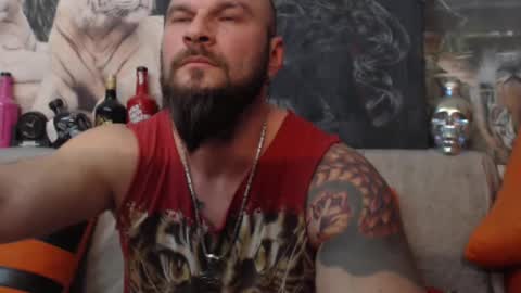 Snapshot of viking_me chatting on 02.14.25 viking online show from 02.14.25