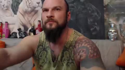 Snapshot of viking_me chatting on 03.01.25 viking online show from 03.01.25