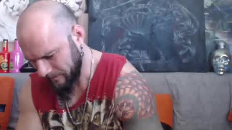 Snapshot of viking_me chatting on 03.08.25 viking online show from 03.08.25