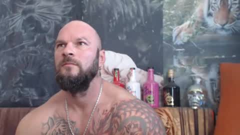 Snapshot of viking_me chatting on 09.22.25 viking online show from 09.22.25