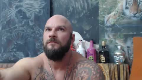 Snapshot of viking_me chatting on 09.26.25 viking online show from 09.26.25