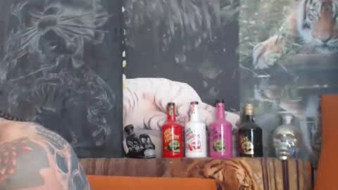 Snapshot of viking_me chatting on 09.28.25 viking online show from 09.28.25