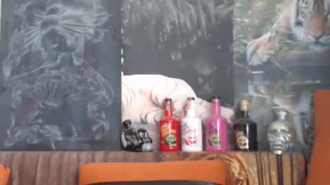 Snapshot of viking_me chatting on 10.01.25 viking online show from 10.01.25