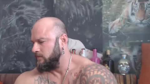 Snapshot of viking_me chatting on 10.20.25 viking online show from 10.20.25