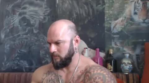 Snapshot of viking_me chatting on 10.22.25 viking online show from 10.22.25