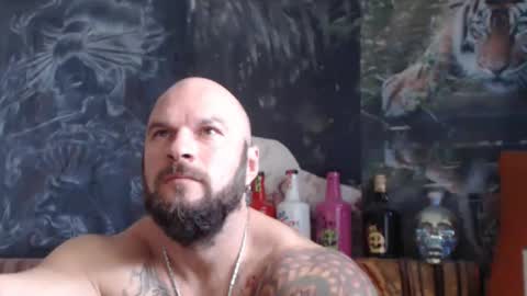 Snapshot of viking_me chatting on 10.27.25 viking online show from 10.27.25