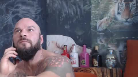 Snapshot of viking_me chatting on 10.28.25 viking online show from 10.28.25