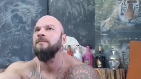 Snapshot of viking_me chatting on 11.16.25 viking online show from 11.16.25