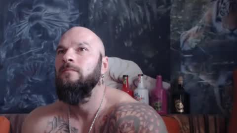 Snapshot of viking_me chatting on 11.30.25 viking online show from 11.30.25