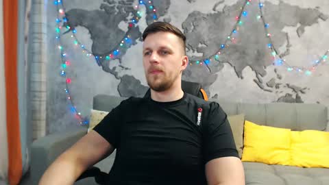 Snapshot of vikingchrisss chatting on 01.12.25 vikingchrisss online show from 01.12.25