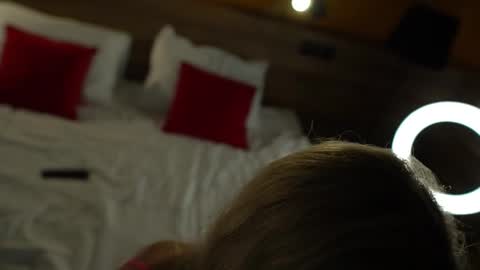 VIKKI online show from 09.21.25