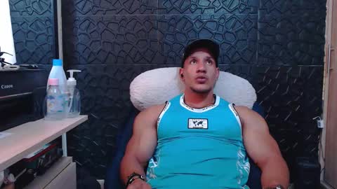 Viktor Herrera online show from 02.14.26