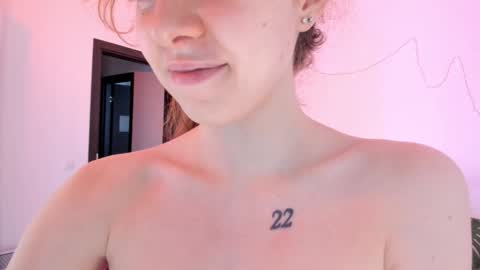 Vikky online show from 12.17.24