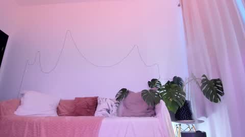 Vikky online show from 02.02.25