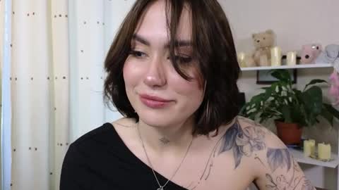 Snapshot of viktoriamoore chatting on 05.09.26 viktoriamoore online show from 05.09.26