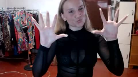 ViktoriSagi online show from 06.23.26