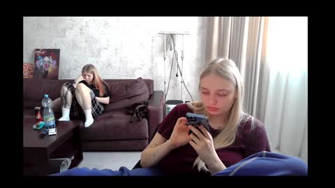 Snapshot of viktorlonsky chatting on 02.05.25 viktorlonsky online show from 02.05.25