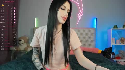 Hey sweetyIam Ariel 3 Ready to play with you online show from 03.06.25
