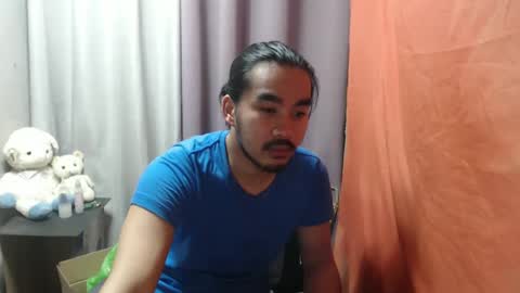 Snapshot of vin_17 chatting on 02.17.25 Call me Marvin online show from 02.17.25