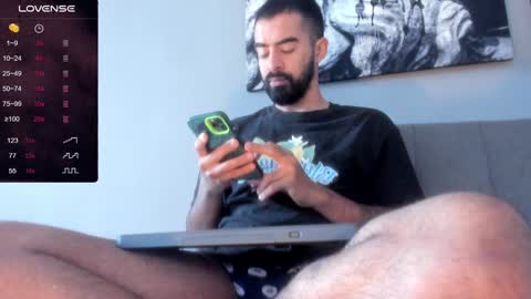 Snapshot of vince_colin chatting on 12.06.24 VINCE online show from 12.06.24