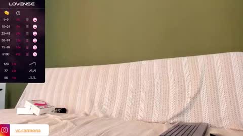 Snapshot of vince_colin chatting on 11.11.25 VINCE online show from 11.11.25