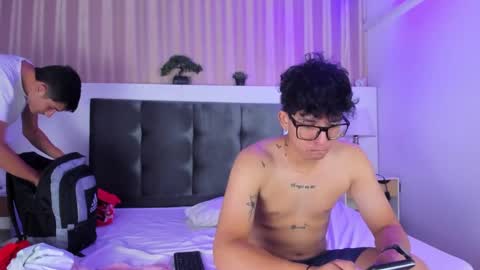 Snapshot of vincent_bowie chatting on 01.30.25 Lucas - Sam - Sophie online show from 01.30.25