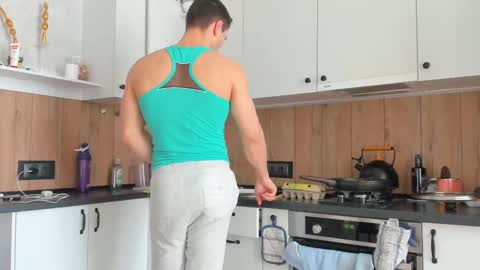 Vincent.  uncut 18cm online show from 02.17.25