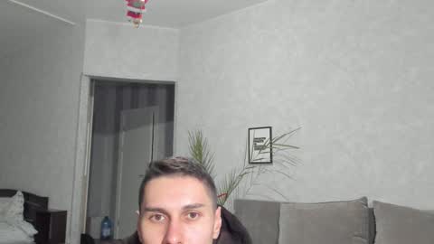 Vincent.  uncut 18cm online show from 12.16.25