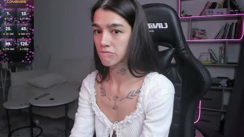 vinkitinkii online show from 02.04.25