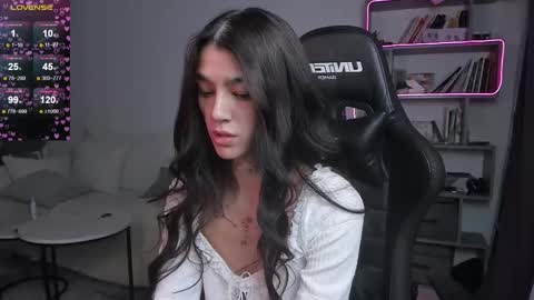 vinkitinkii online show from 02.15.25