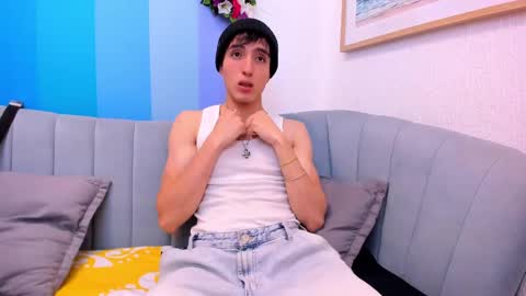 Snapshot of vinniematte chatting on 02.22.25 vinniematte online show from 02.22.25