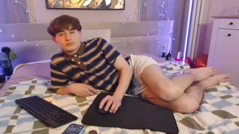 Snapshot of vinsant_x chatting on 05.10.26 Vinsant online show from 05.10.26