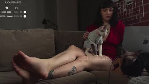 Diva Silvia online show from 02.12.25