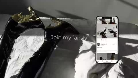 Diva Silvia online show from 11.26.25