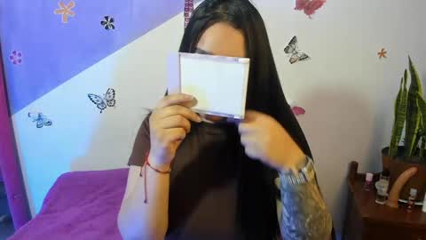 Snapshot of vio_let_ chatting on 06.01.26 Daniela online show from 06.01.26
