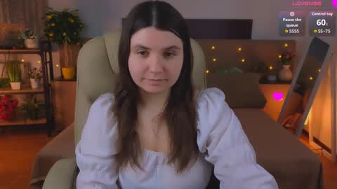 Snapshot of viola__shy chatting on 05.26.26 Viola online show from 05.26.26