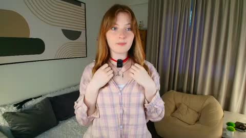 Viola but friends call me Sisi online show from 04.11.26