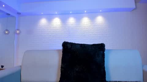 Snapshot of violeet_scott chatting on 02.21.25 Violett Everyday From 0530 to 1430 Col Time online show from 02.21.25