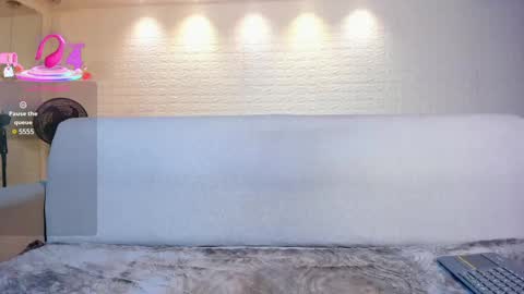 Snapshot of violeet_scott chatting on 02.26.25 Violett Everyday From 0530 to 1430 Col Time online show from 02.26.25