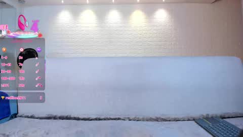 Snapshot of violeet_scott chatting on 03.11.25 Violett Everyday From 0530 to 1430 Col Time online show from 03.11.25