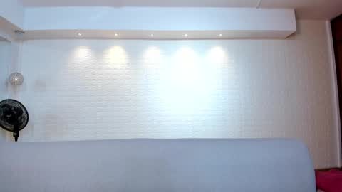 Snapshot of violeet_scott chatting on 10.30.25 Violett Everyday From 0530 to 1430 Col Time online show from 10.30.25