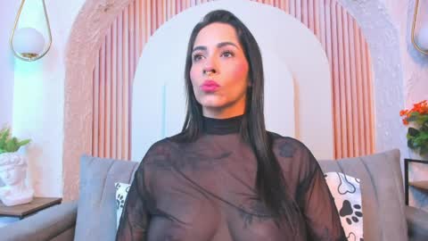 Snapshot of violeet_scottt chatting on 05.28.26 Violette online show from 05.28.26