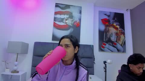 Violet and Myers online show from 10.12.25